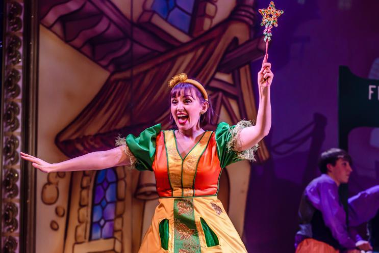 Fair casting a spell on stage